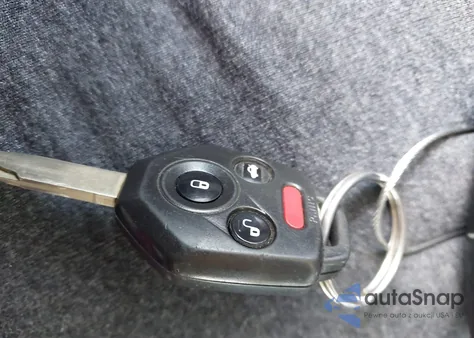 2010 Subaru Outback 2.5I Premium z USA, uszkodzony, nr VIN 4S4BRBCCXA3375017